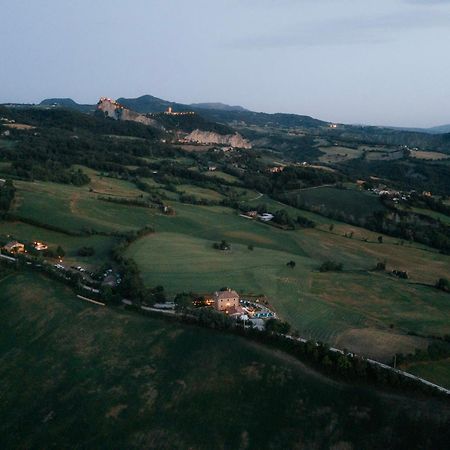 Palazzo Serre - Natura & Piscina 산레오 외부 사진